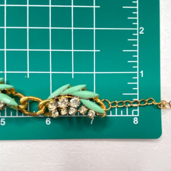 Chain Bracelet Mint Green Marquise Stone Clear Rhinestones In Gold Tone Links - Picture 8 of 10